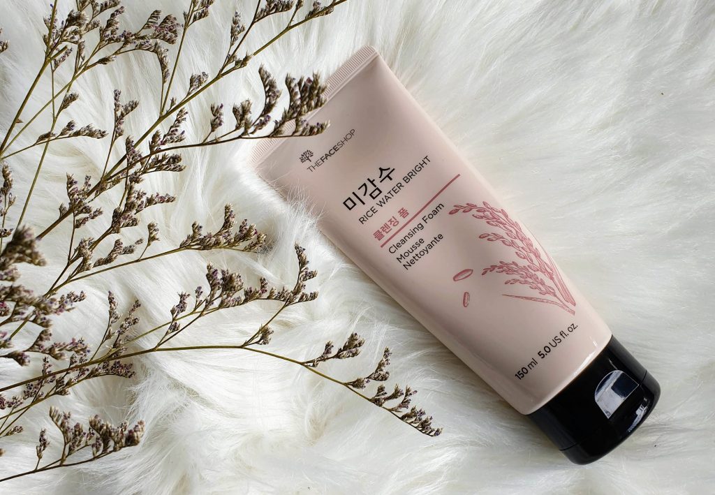 THE FACE SHOP Rice Water Bright Cleansing Foam